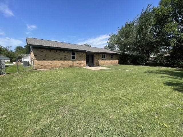 328 Hillside Court, Burleson, TX 76028 328 Hillside Court, Burleson, TX 76028