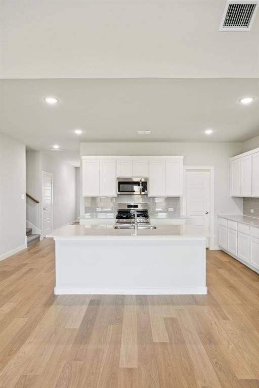 2029 Chariot Court, Seagoville, TX 75159 Kitchen in the Masters home plan by Trophy Signature Homes – REPRESENTATIVE PHOTO