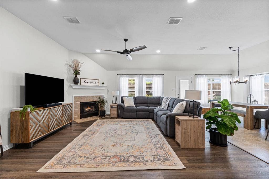 6401 Orange Blossom Drive, Midlothian, TX 76065 6401 Orange Blossom Drive, Midlothian, TX 76065