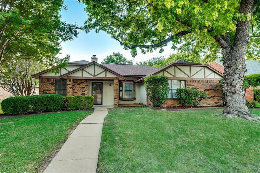Property photo for 2809 Hampshire Drive, Garland, TX