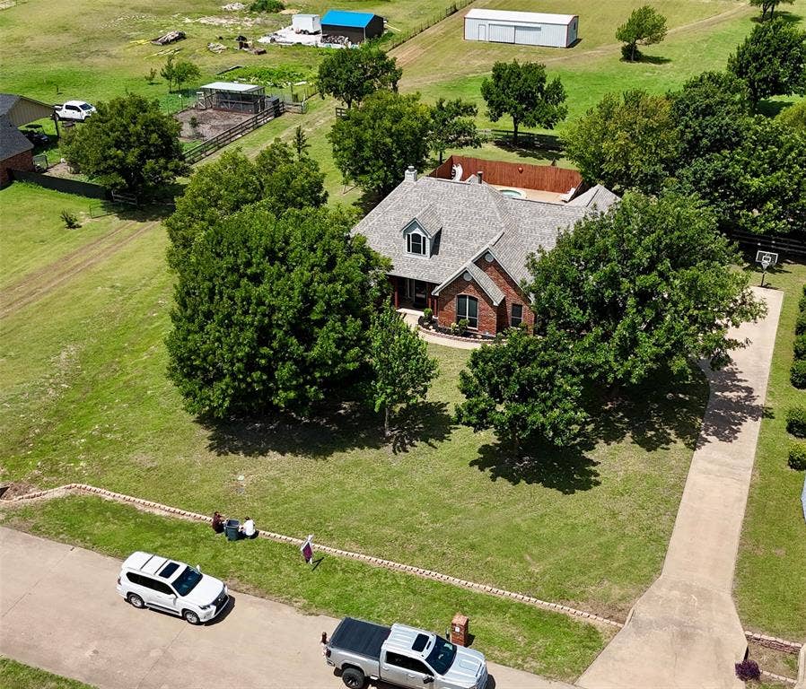 7830 Mavis Avenue, Waxahachie, TX 75167 7830 Mavis Avenue, Waxahachie, TX 75167