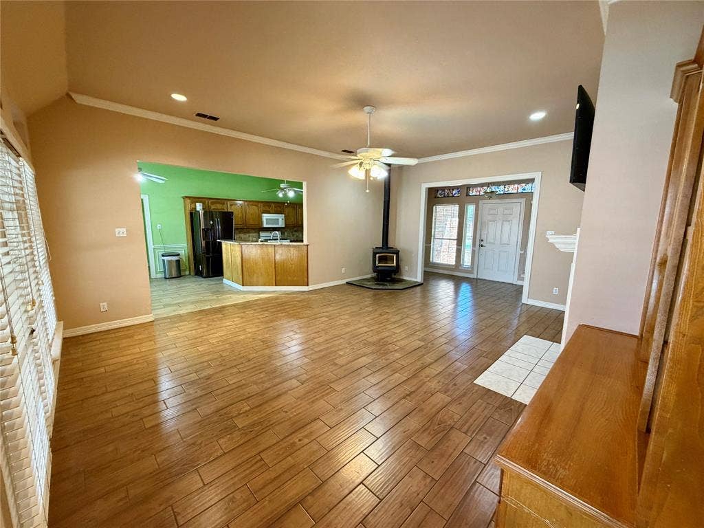 7830 Mavis Avenue, Waxahachie, TX 75167 7830 Mavis Avenue, Waxahachie, TX 75167