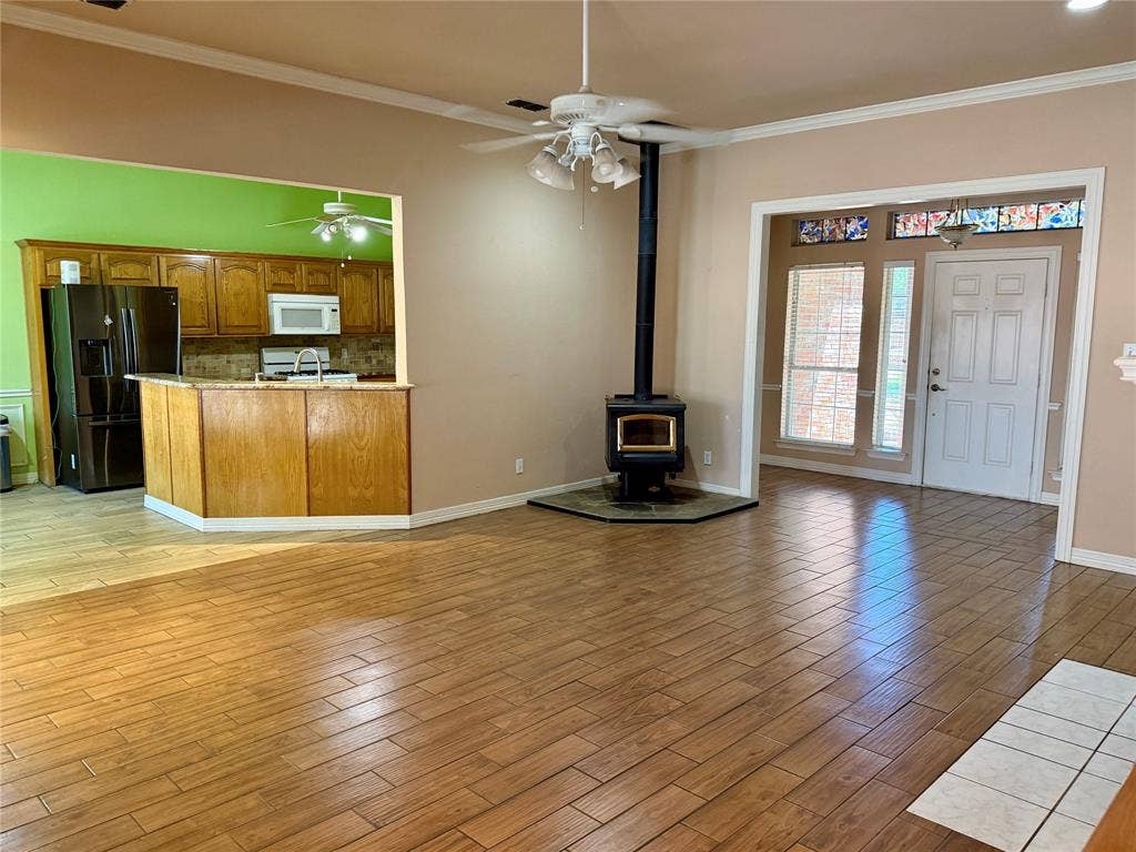 7830 Mavis Avenue, Waxahachie, TX 75167 7830 Mavis Avenue, Waxahachie, TX 75167