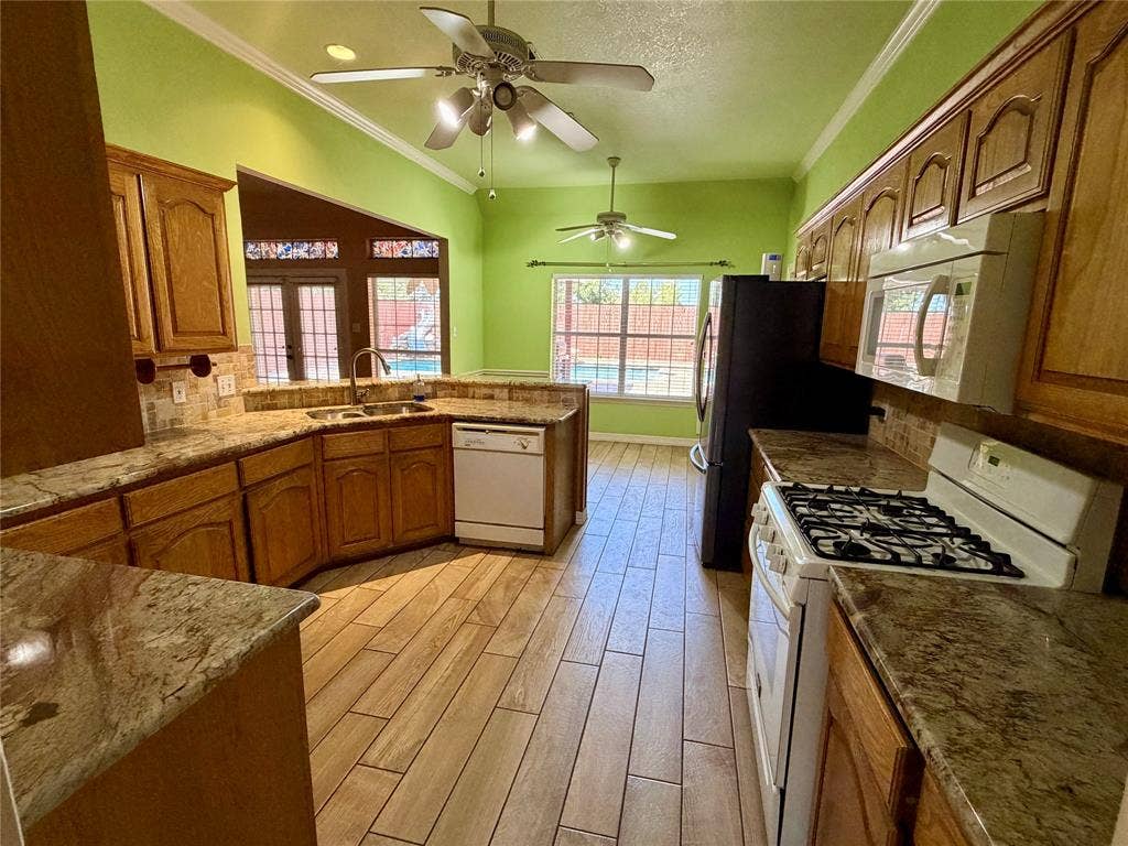 7830 Mavis Avenue, Waxahachie, TX 75167 7830 Mavis Avenue, Waxahachie, TX 75167