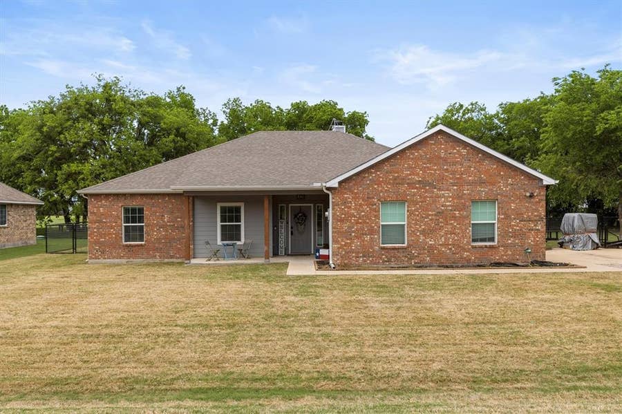 Property photo for 429 Collin Street, Nevada, TX
