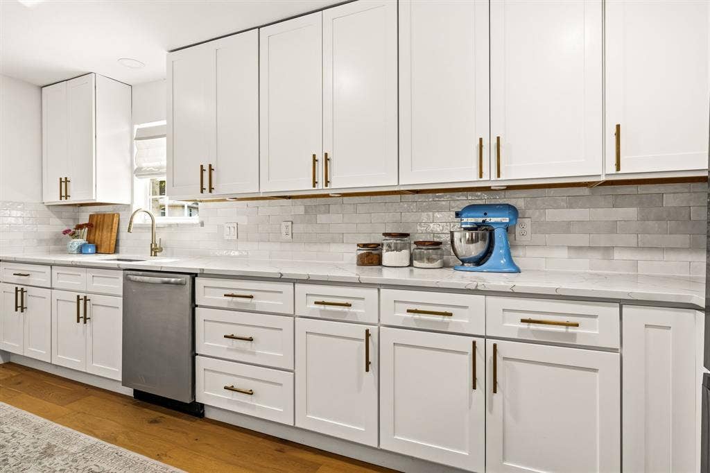 1203 Quill Drive, Plano, TX 75075 1203 Quill Drive, Plano, TX 75075