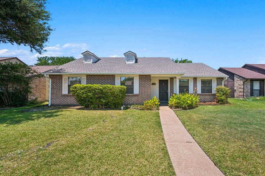 Property photo for 1313 Woodland Court, Allen, TX