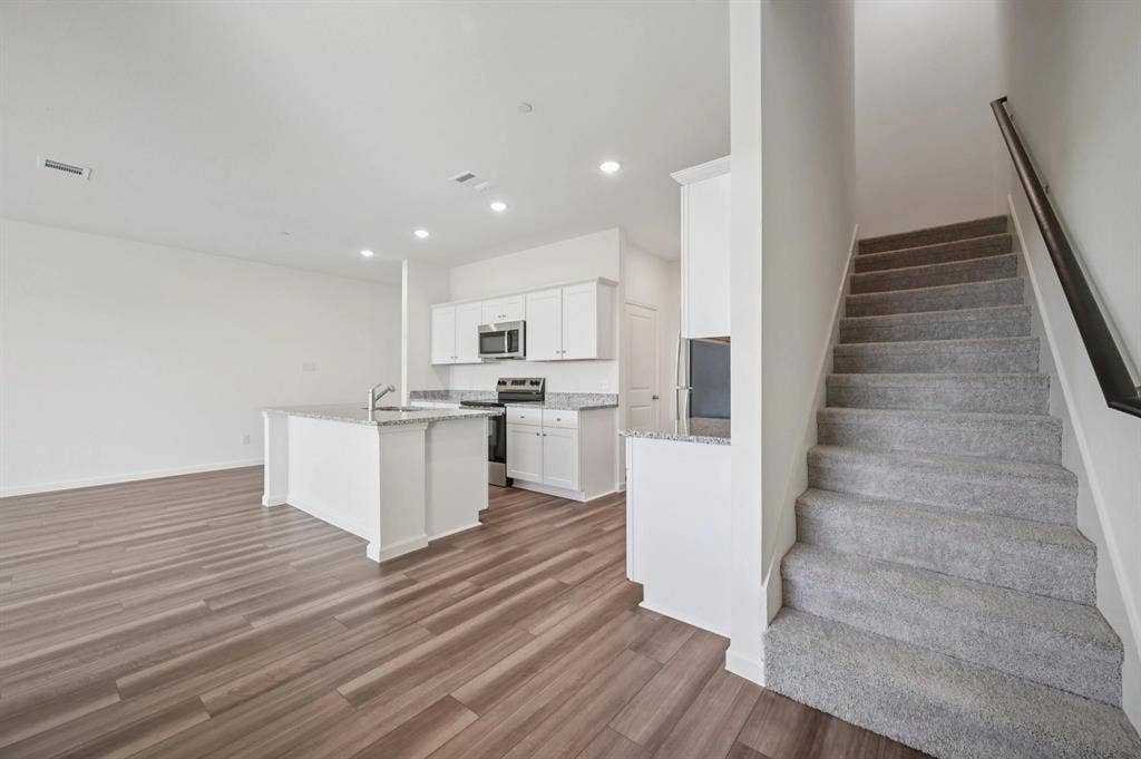 912 Penrose Drive, Cedar Hill, TX 75104 Rayne The Rayne Kitchen