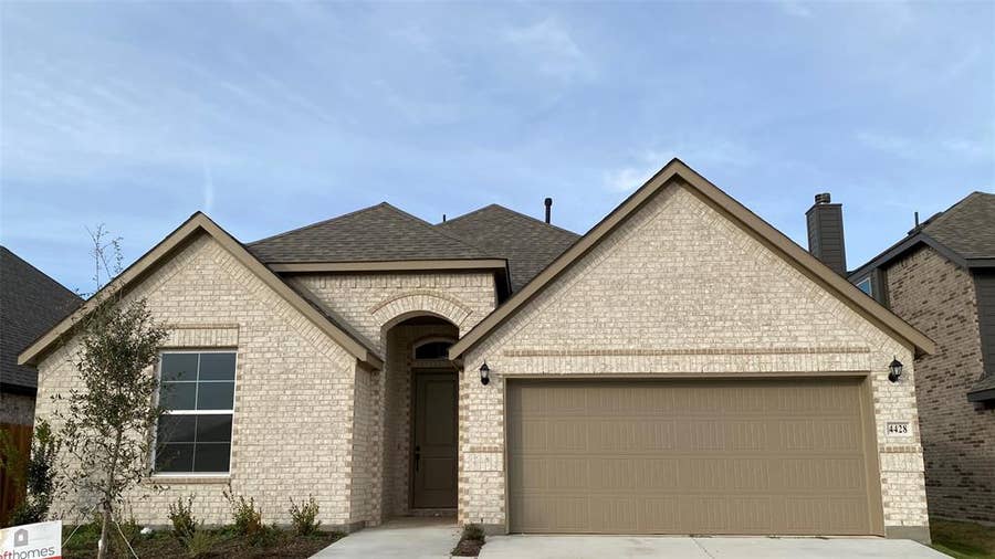 Property photo for 10305 Linseed Drive, Fort Worth, TX