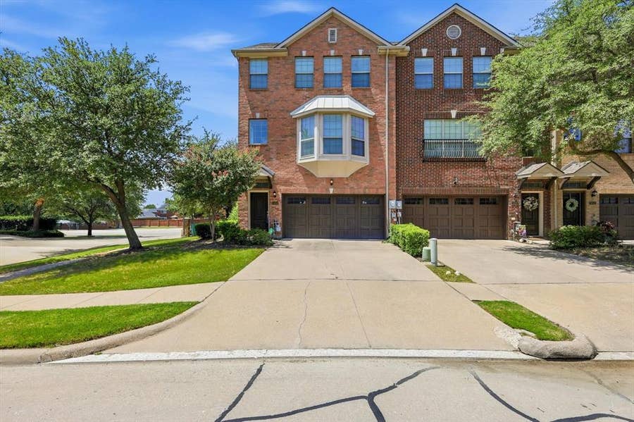 Property photo for 1404 Biltmore Lane, Irving, TX
