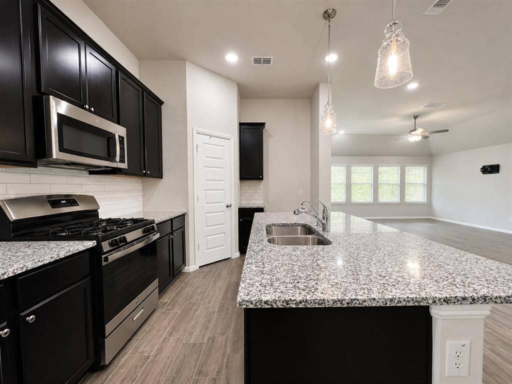 3720 Yarrow Drive, Denton, TX 76226