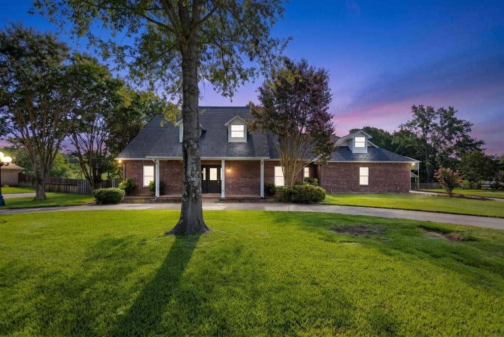 15050 Boaz Lane, Lindale, TX 75771 15050 Boaz Lane, Lindale, TX 75771