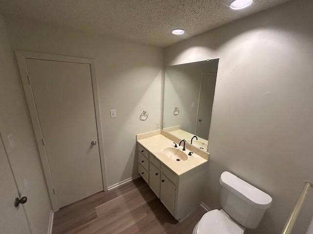 401 Towne House Lane, Richardson, TX 75081 401 Towne House Lane, Richardson, TX 75081