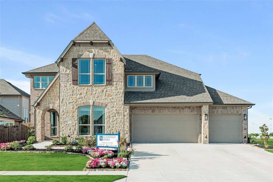 Property photo for 809 Twin Pine Court, Anna, TX