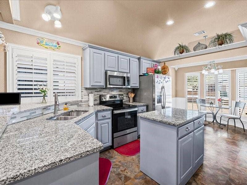 Property photo for 1208 Henard Lane, Granbury, TX