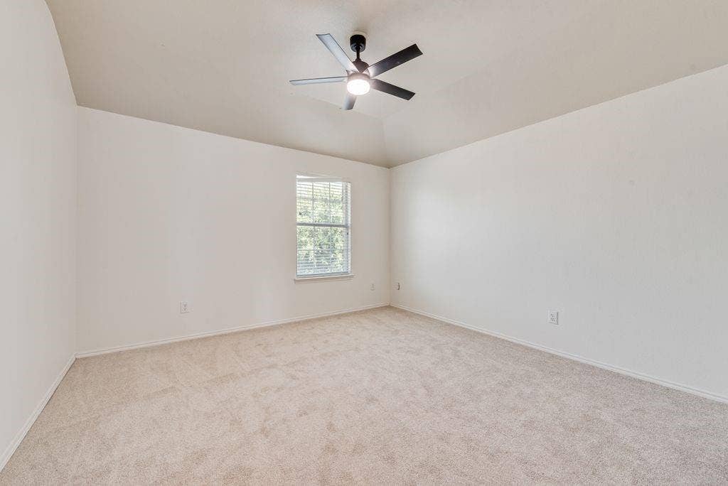 306 Salsbury Drive, Euless, TX 76040 306 Salsbury Drive, Euless, TX 76040