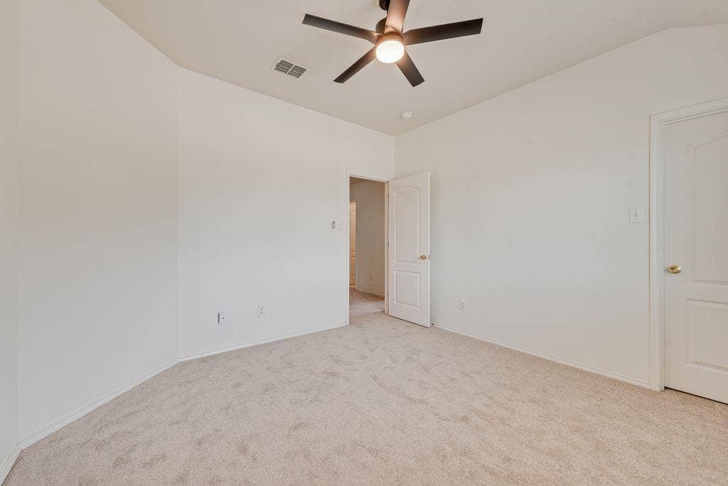 306 Salsbury Drive, Euless, TX 76040 306 Salsbury Drive, Euless, TX 76040