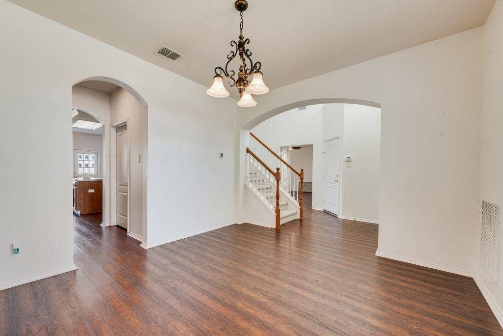 306 Salsbury Drive, Euless, TX 76040 306 Salsbury Drive, Euless, TX 76040