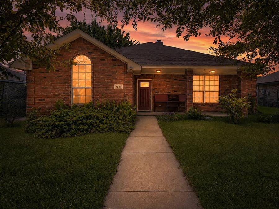 Property photo for 1220 Brittany Way, Seagoville, TX