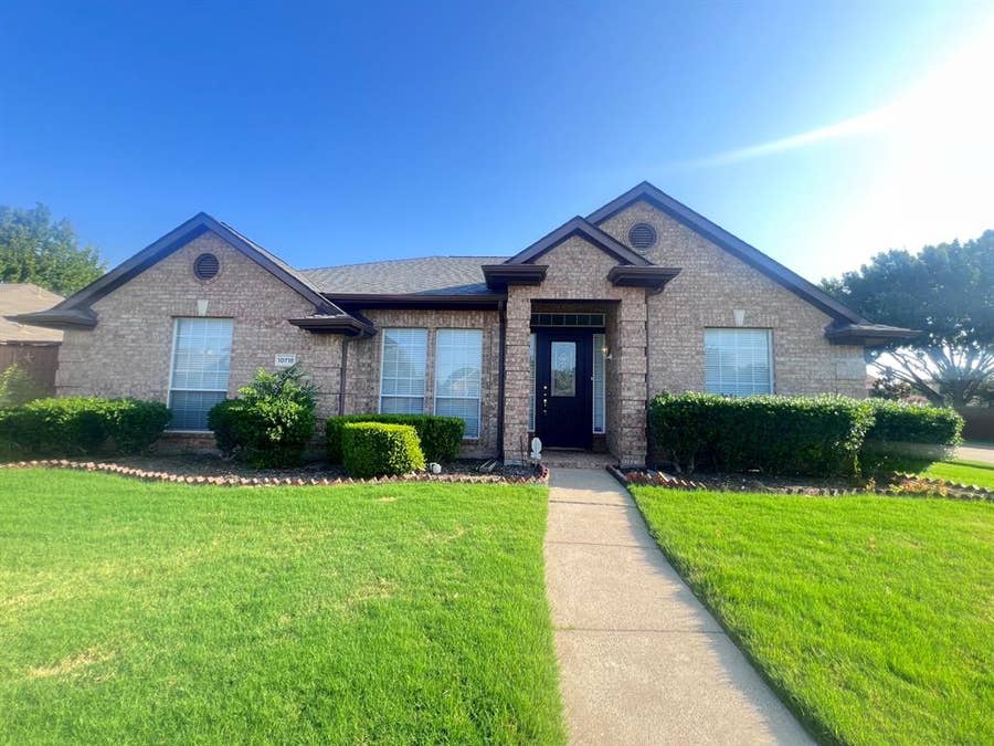Property photo for 10718 Brandenberg Drive, Frisco, TX