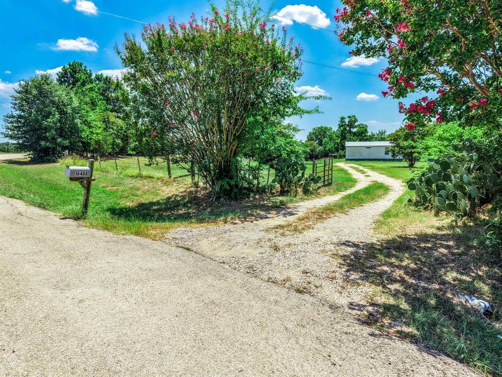 16488 Ranchette Road, Terrell, TX 75161 16488 Ranchette Road, Terrell, TX 75161