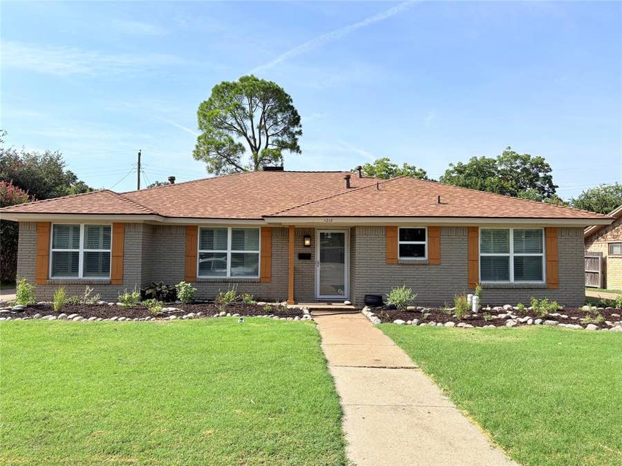 Property photo for 1210 Weathered Street, Irving, TX