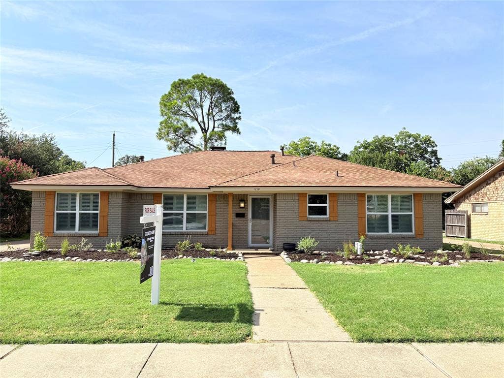 1210 Weathered Street, Irving, TX 75062 1210 Weathered Street, Irving, TX 75062