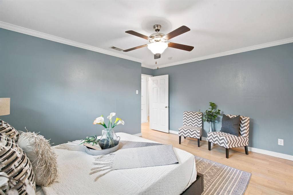 1210 Weathered Street, Irving, TX 75062 1210 Weathered Street, Irving, TX 75062