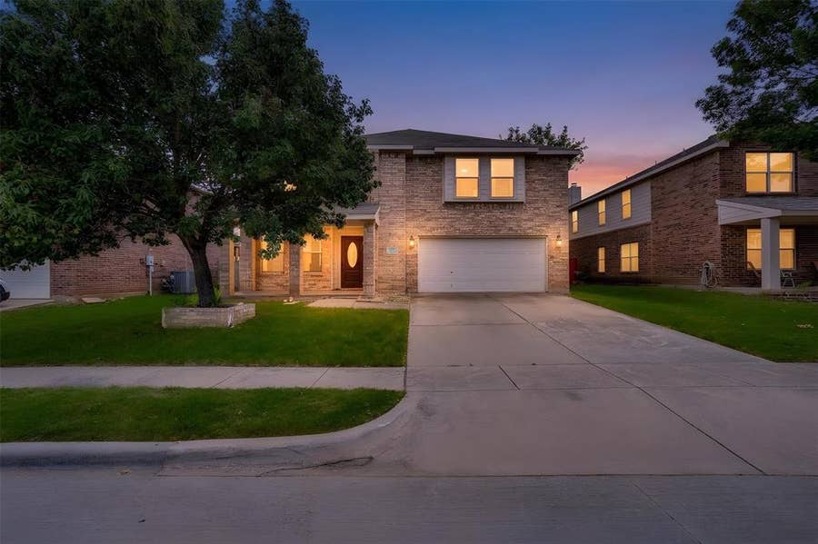 Property photo for 653 Condor Trail, Saginaw, TX