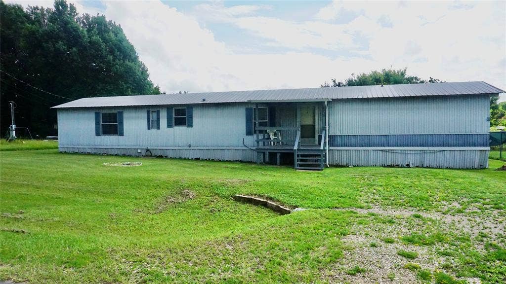 5227 Skyline Drive, Chandler, TX 75758 5227 Skyline Drive, Chandler, TX 75758