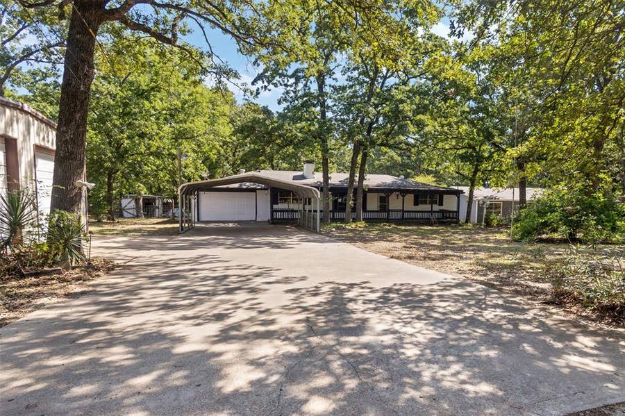Property photo for 14344 Daniel Boone Lane, Log Cabin, TX