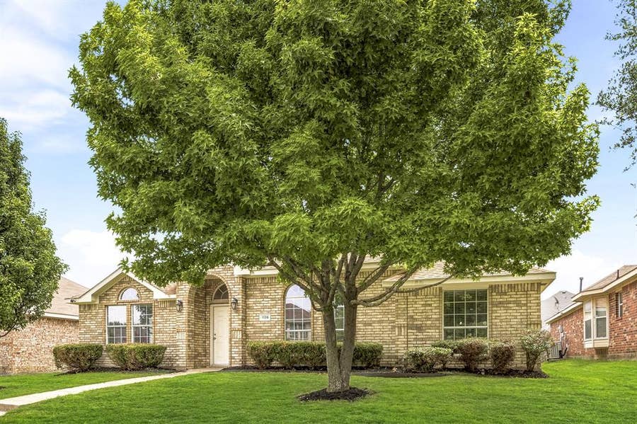 Property photo for 1138 Hampshire Lane, Cedar Hill, TX