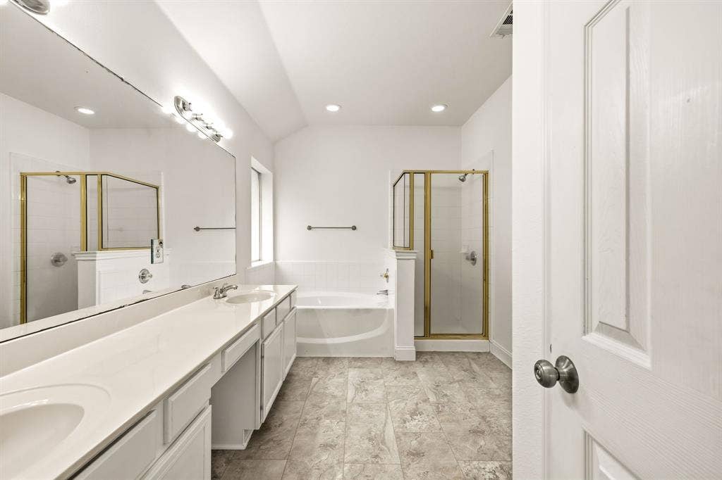 1138 Hampshire Lane, Cedar Hill, TX 75104 1138 Hampshire Lane, Cedar Hill, TX 75104