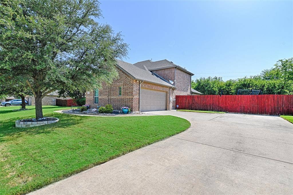 6010 Park View Drive, Midlothian, TX 76065 6010 Park View Drive, Midlothian, TX 76065