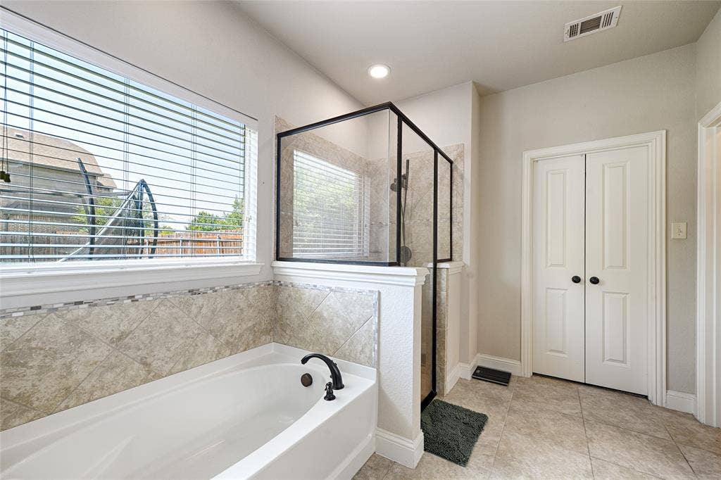6010 Park View Drive, Midlothian, TX 76065 6010 Park View Drive, Midlothian, TX 76065