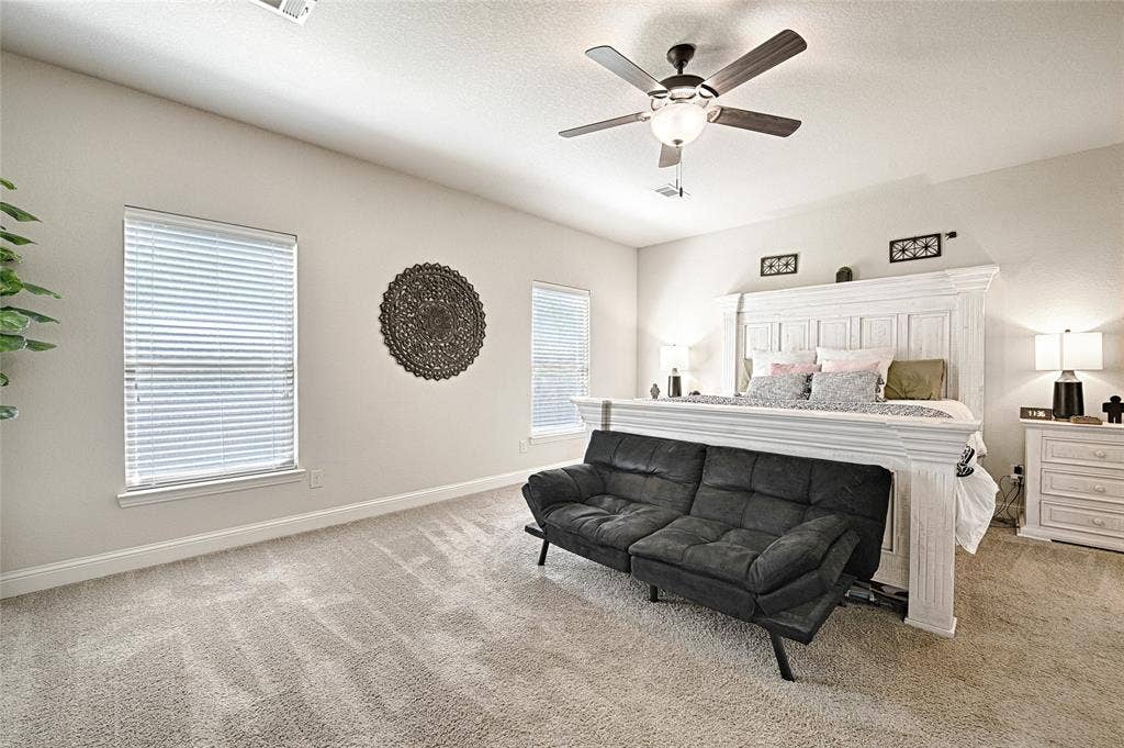 6010 Park View Drive, Midlothian, TX 76065 6010 Park View Drive, Midlothian, TX 76065