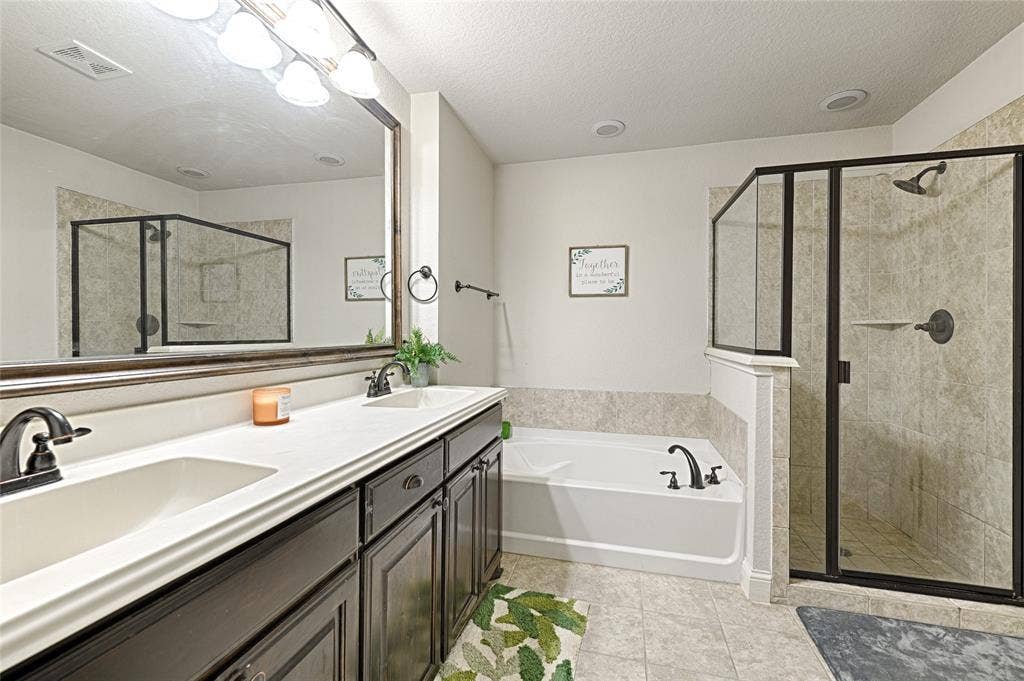 6010 Park View Drive, Midlothian, TX 76065 6010 Park View Drive, Midlothian, TX 76065