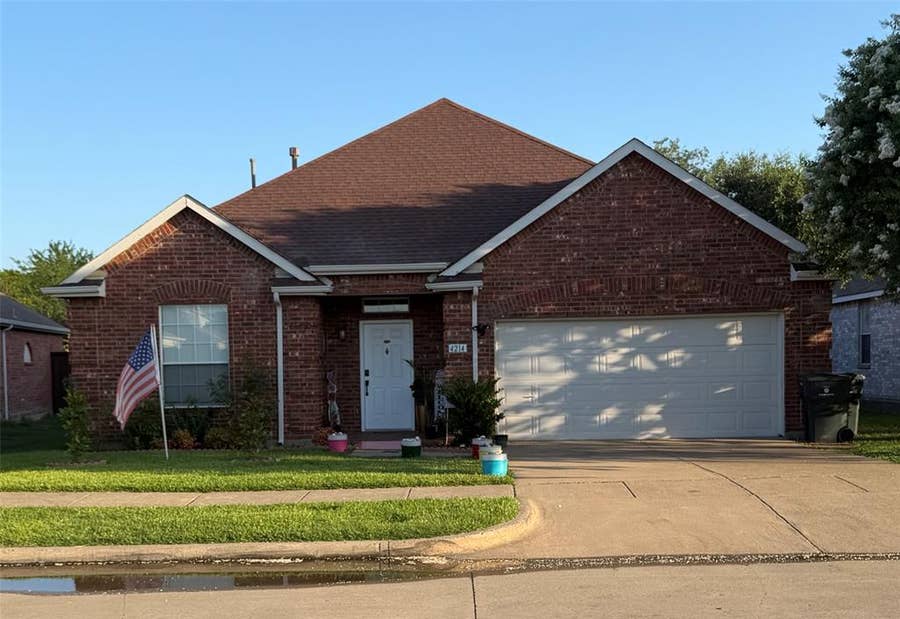 Property photo for 4214 CARRINGTON Drive, Garland, TX