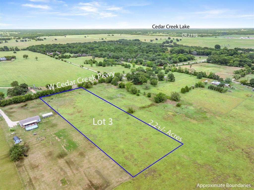 Lot 3R W. Cedar PKWY, Kemp, TX 75143 Expansive 2.2+/- acre lot featuring open grassy areas and a perimeter of mature trees