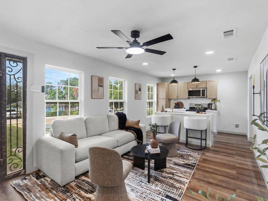 5718 Landino Street, Sansom Park, TX 76114 5718 Landino Street, Sansom Park, TX 76114