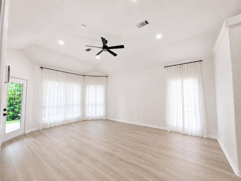1706 Fairhaven Drive, Mansfield, TX 76063 1706 Fairhaven Drive, Mansfield, TX 76063
