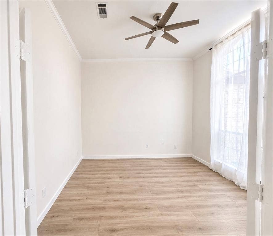 1706 Fairhaven Drive, Mansfield, TX 76063 Empty room