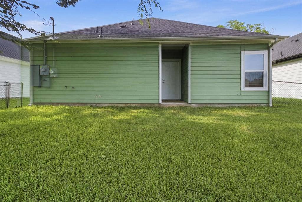 111 Newton Lane, Gun Barrel City, TX 75156 111 Newton Lane, Gun Barrel City, TX 75156
