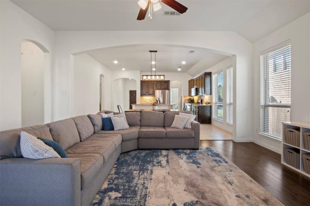 5424 Grove Cove Drive, McKinney, TX 75071 5424 Grove Cove Drive, McKinney, TX 75071