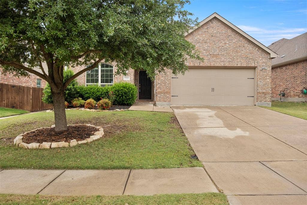 5424 Grove Cove Drive, McKinney, TX 75071 5424 Grove Cove Drive, McKinney, TX 75071