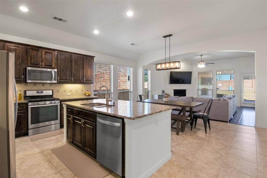 5424 Grove Cove Drive, McKinney, TX 75071 5424 Grove Cove Drive, McKinney, TX 75071