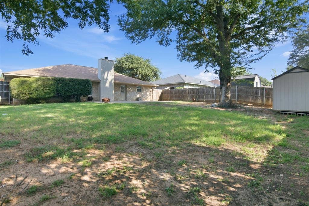 2502 Cranberry Lane, Euless, TX 76039 back yard