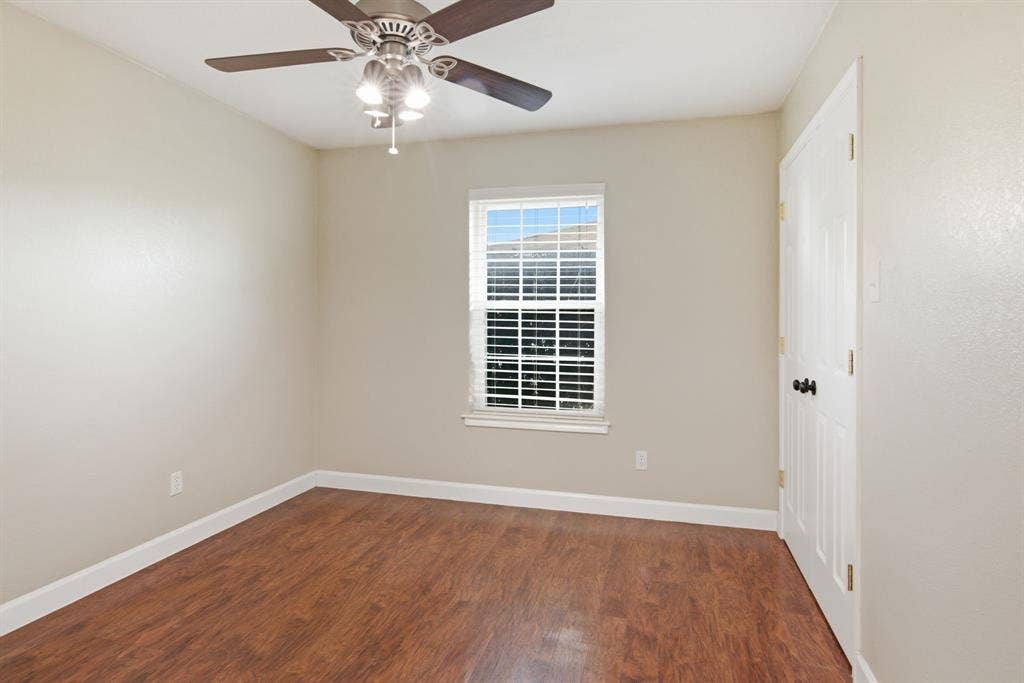 2502 Cranberry Lane, Euless, TX 76039 second bedroom