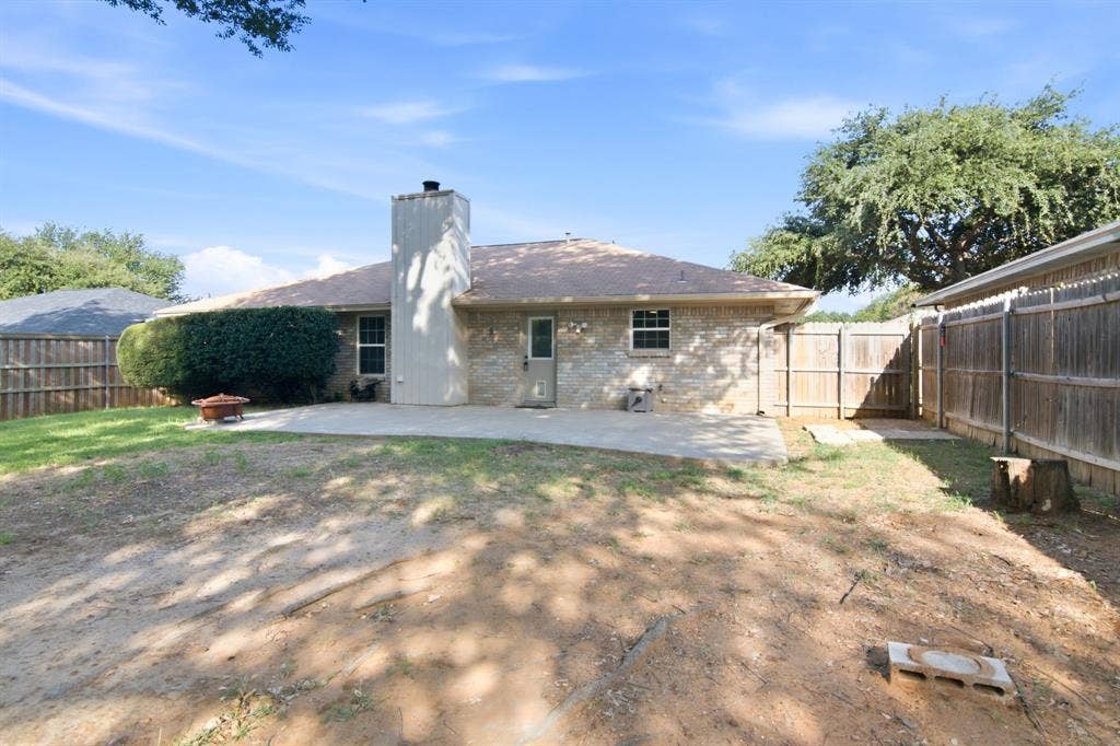 2502 Cranberry Lane, Euless, TX 76039 2502 Cranberry Lane, Euless, TX 76039