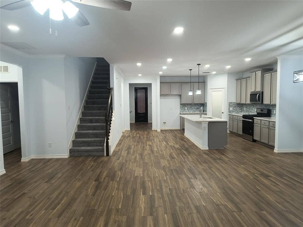 4128 Down Rush Drive, Royse City, TX 75189
